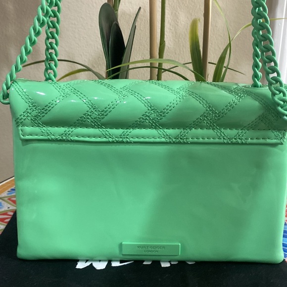 Kurt Geiger Medium Kensington Drench Leather Convertible Shoulder Bag - Picture 4 of 13